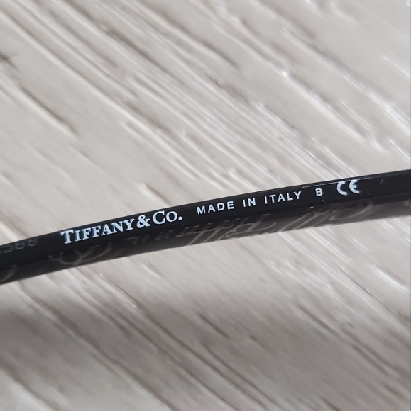 Tiffany & Co. Glasses w/ case - Picture 3 of 12